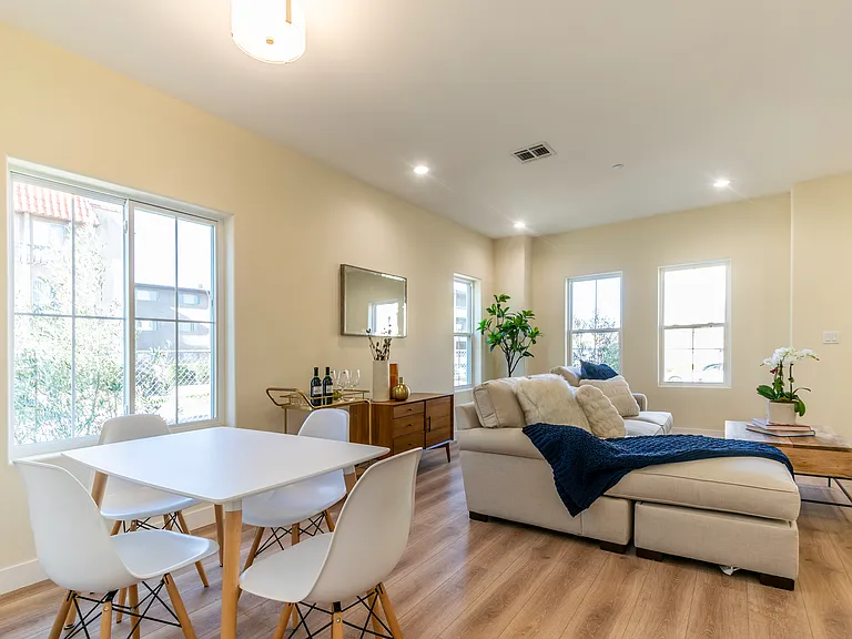 700 N Stoneman Ave #702A — Photo 8