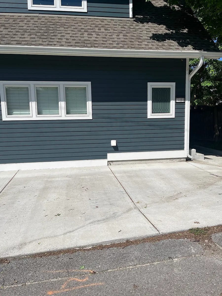 Building Photo - 2106B Grantland Ave