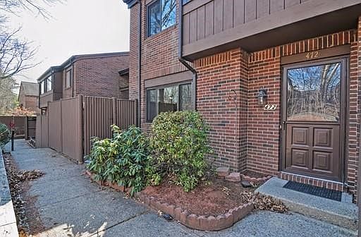 1st image of 472 Island St #472