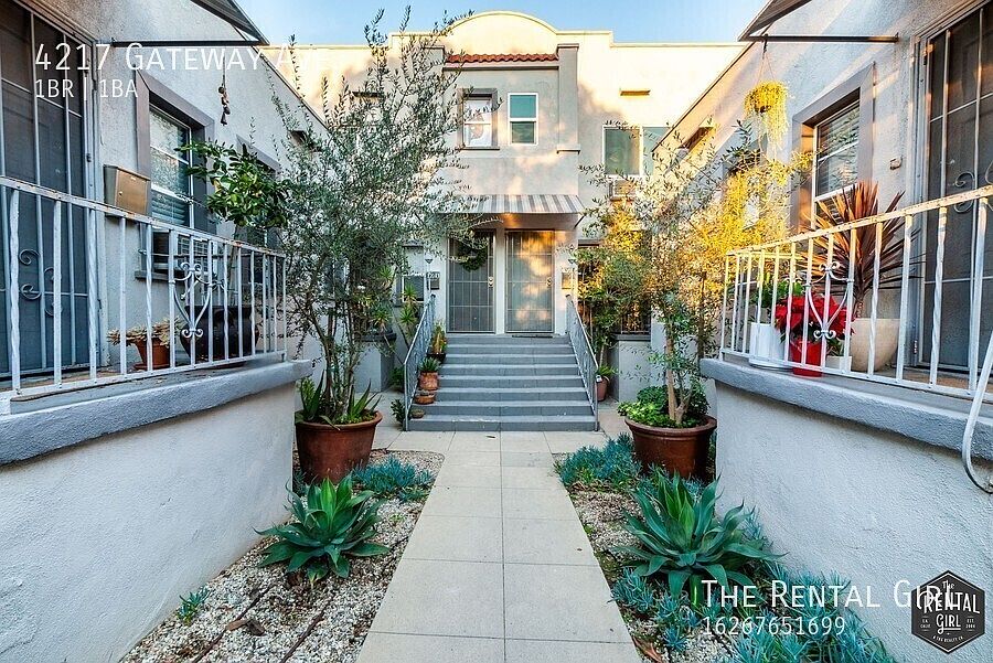 1st image of 4217 Gateway Ave