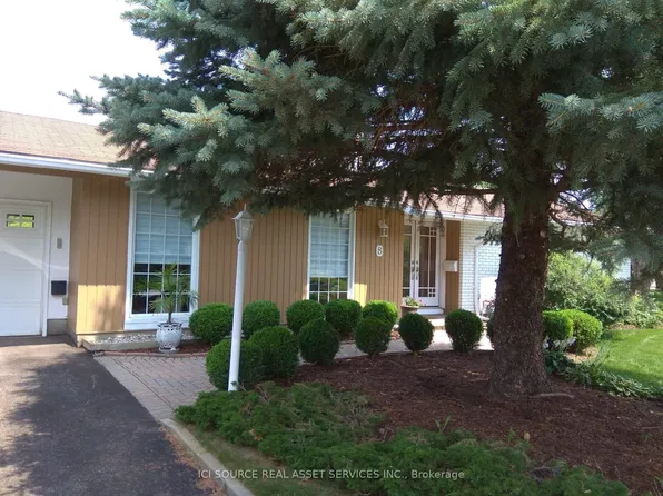 8 Birchview Rd, Ottawa, ON K2G 3G4