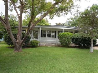 1218 Nassau Cir, Tavares, FL 32778