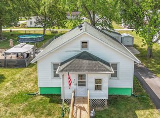 846 E Pells St, Paxton, IL 60957