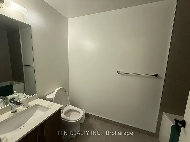 2075 King Rd #202 — Photo 6