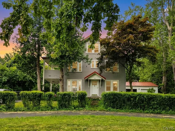 2240 Welsh Bush Rd, Utica, NY 13501
