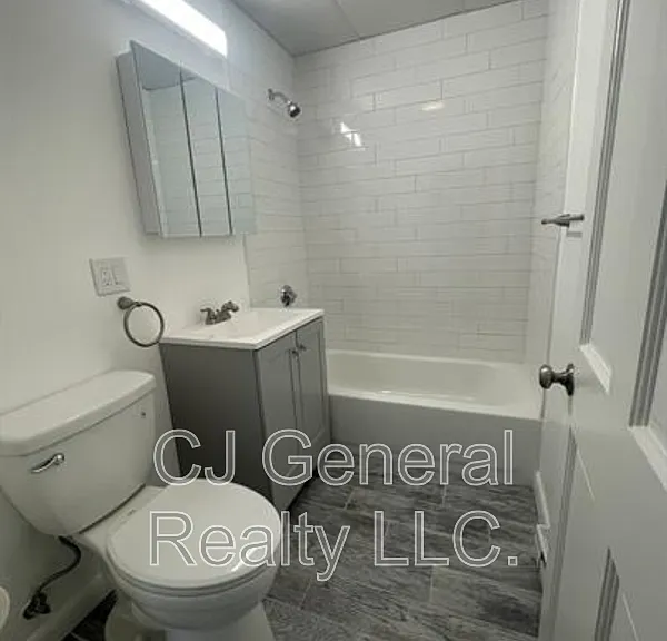 106 Broad St #52 — Photo 10