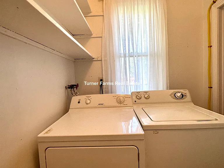 30 Roseclair St #2F — Photo 28