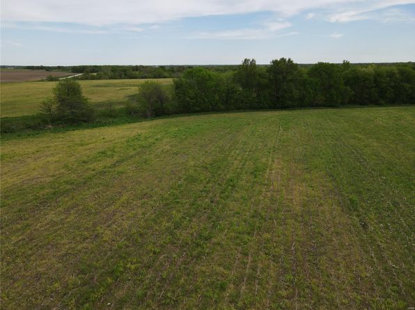 4 Marion City Rd #270, Palmyra, MO 63461