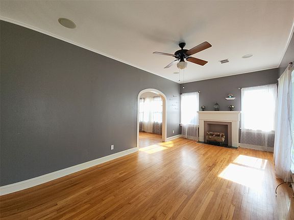 4th image of 627 Robinson Pl