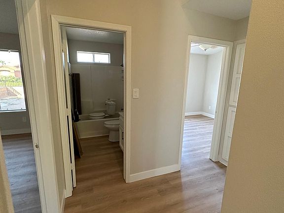 5th image of 10769 E 36th St