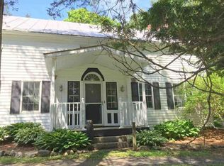 1797 Grapeville Rd, Hannacroix, NY 12087