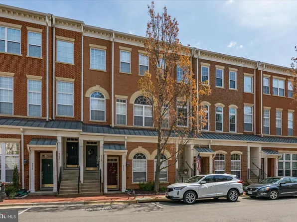 5115 Donovan Dr, Alexandria, VA 22304