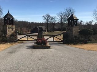 2137 S Quail Run Rd, Grove, OK 74344