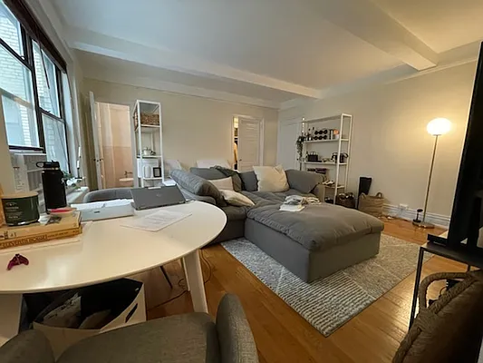 Rented by Green Home NY Realty LLC | media 8