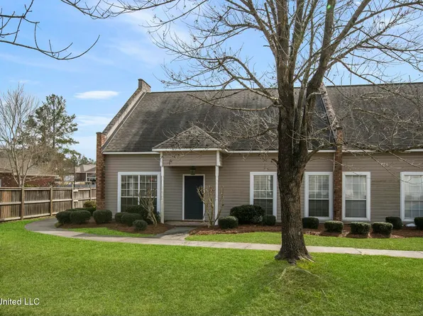10 Planters Ln, Hattiesburg, MS 39402