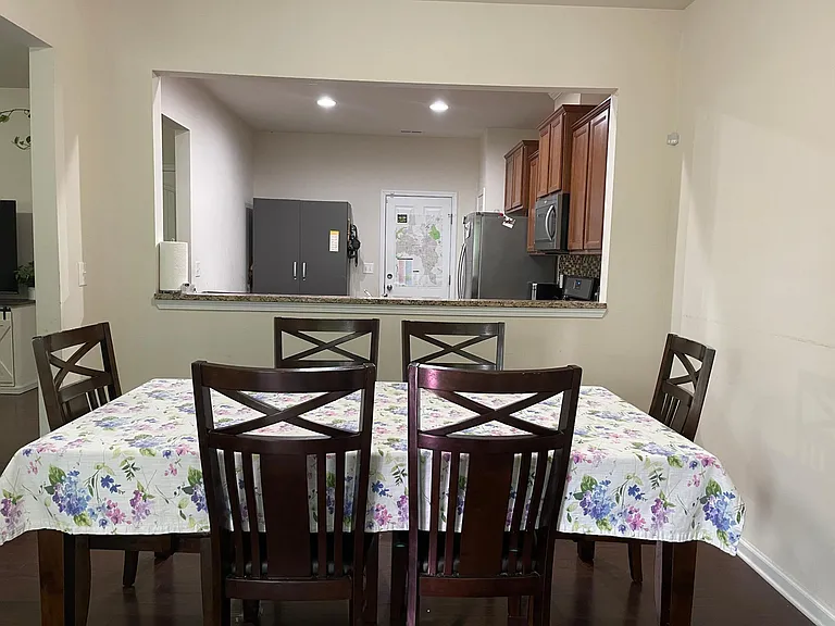 407 Chanson Dr — Photo 17