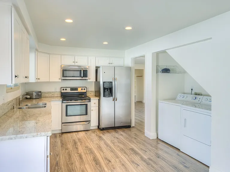 605 Autumn Hills Dr — Photo 4