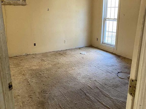 4th image of 2316 County Road 18