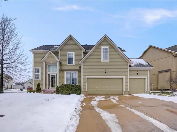 11728 S Marion St, Olathe, KS 66061
