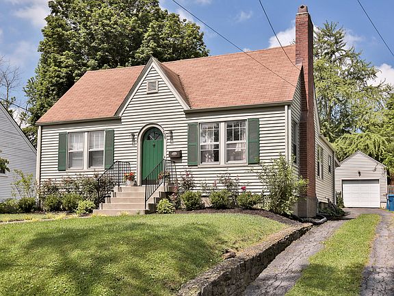 3rd image of 106 Beechwood Ave