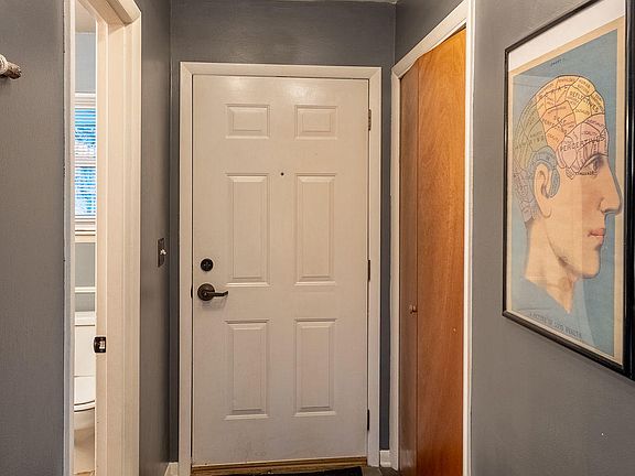 4th image of 2607 Kuerbitz Dr