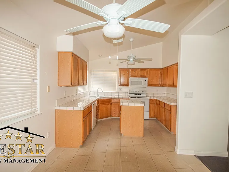 4938 Shorebird Dr — Photo 26