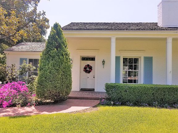 3rd image of 24 Woodland Ln