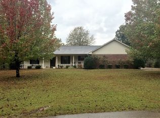 102 Selena Dr, Fulton, MS 38843