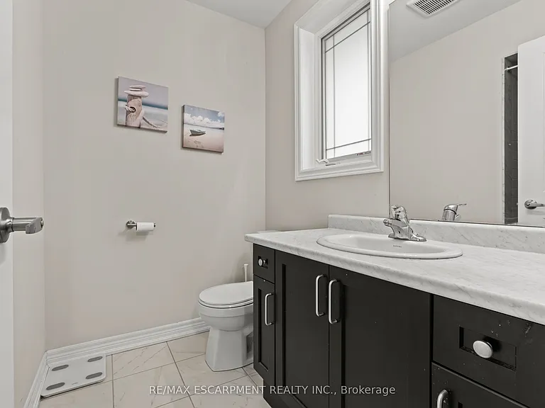 19 Picardy Dr #4 — Photo 21