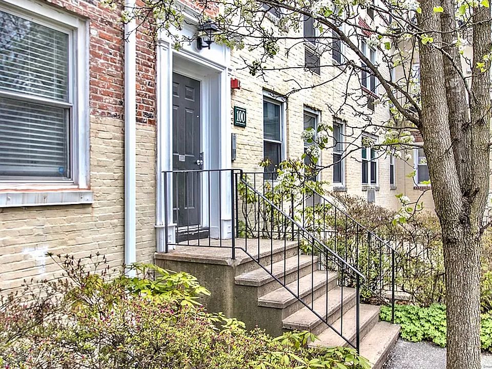 1st image of 100 Woodside Grn APT 2A