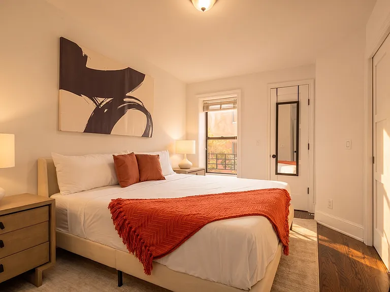 49 W 16th St #4 — Photo 12