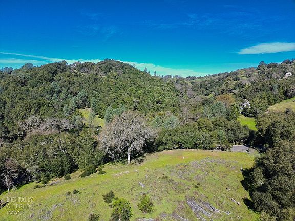 5th image of 19 Leonard Rd