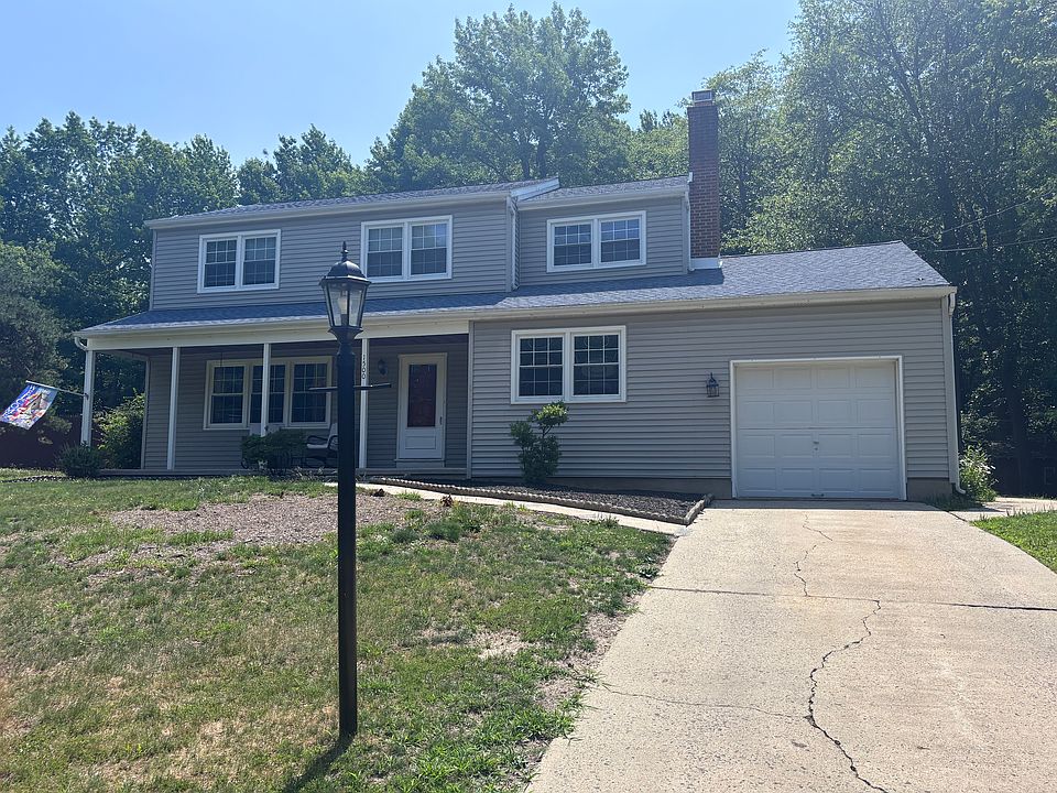 1st image of 1500 Walnut Ave