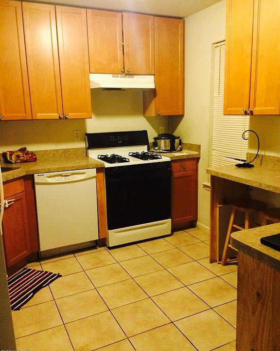 2nd image of 70 Aspen Ct
