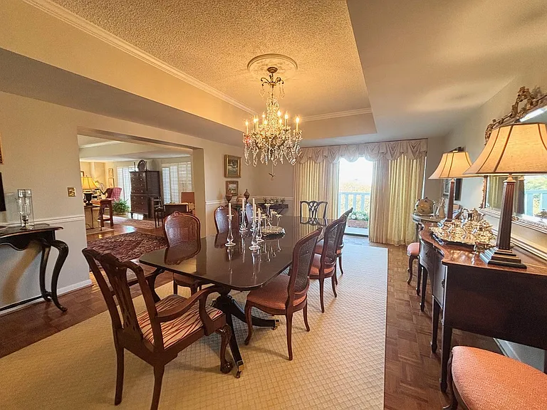 1829 Senate St #9C — Photo 16