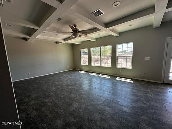 5th image of 1556 Westbourne Dr