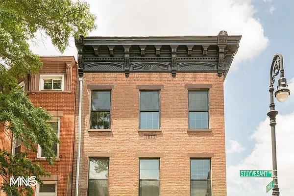 Rented by MNS | media 13