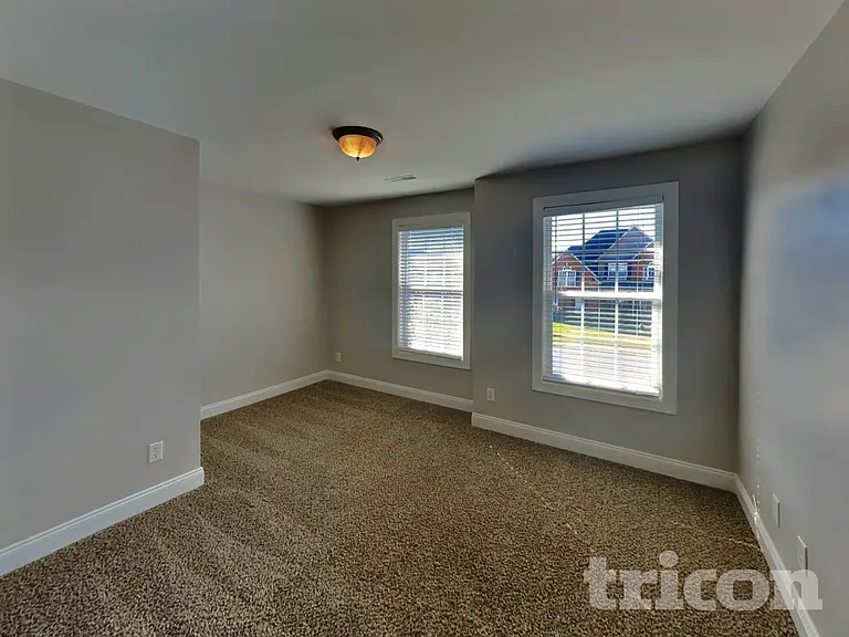 3228 Genoa Dr — Photo 13