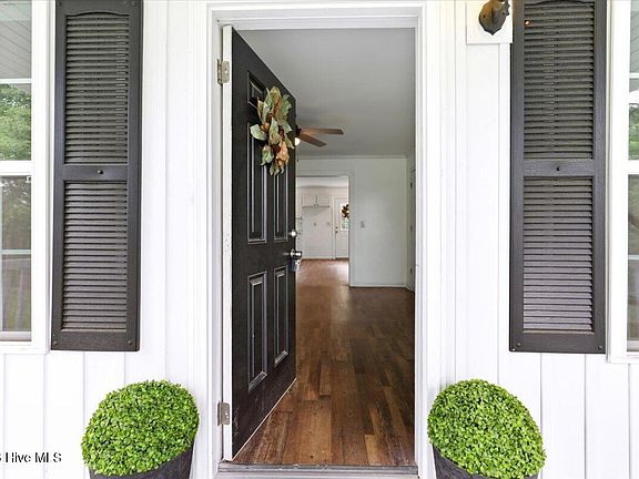 3rd image of 5937 Leonard Road