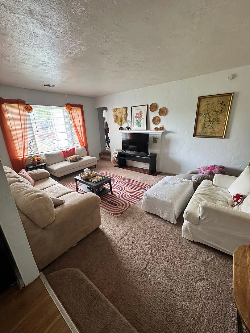 4 Bedroom Available August 2027! Monthly rent $3,240.00 — Photo 3