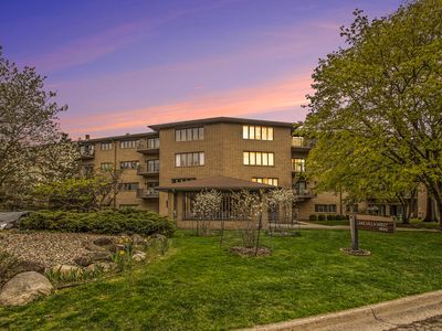 4040 Greenleaf Cir APT 201, Kalamazoo, MI, 49008