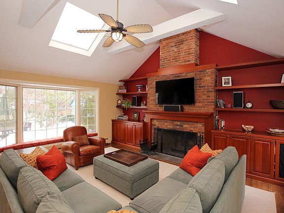 4th image of 16 Park Cir