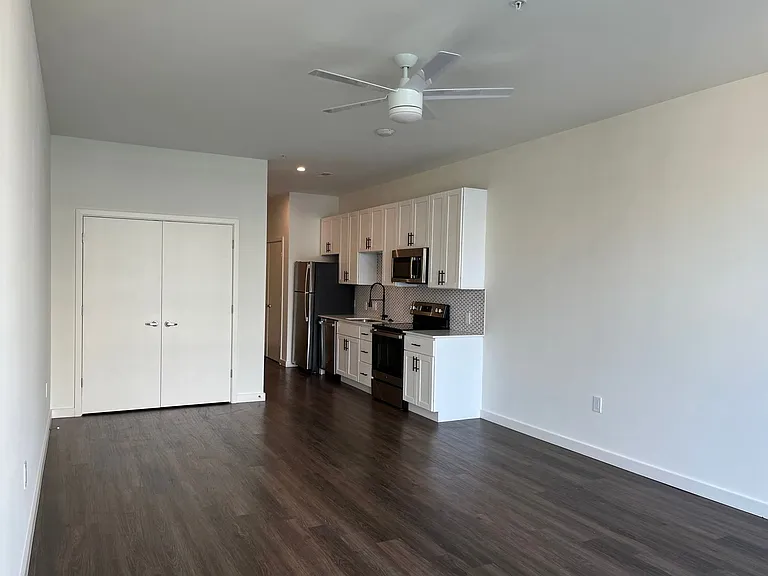 103 E 3rd St. - The Hayden — Photo 9