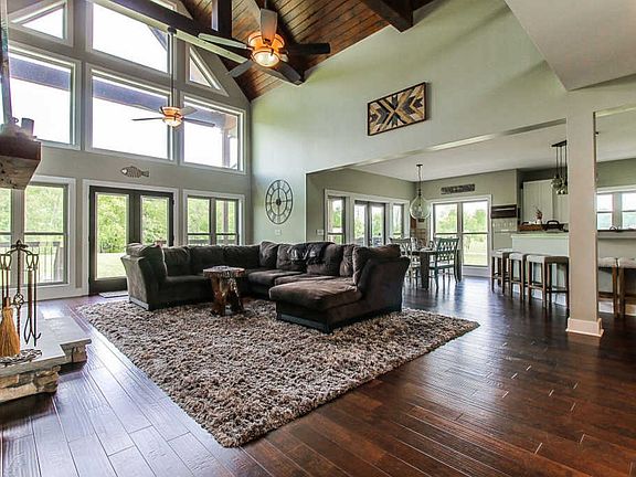 5th image of 10525 Arnold Ln