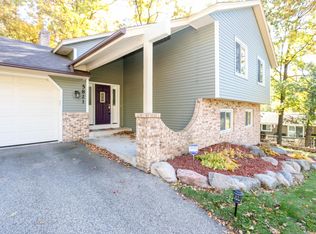 5821 Timber Trl SE, Prior Lake, MN 55372