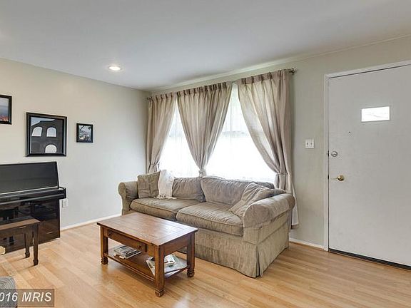 5th image of 6322 Rose Hill Dr