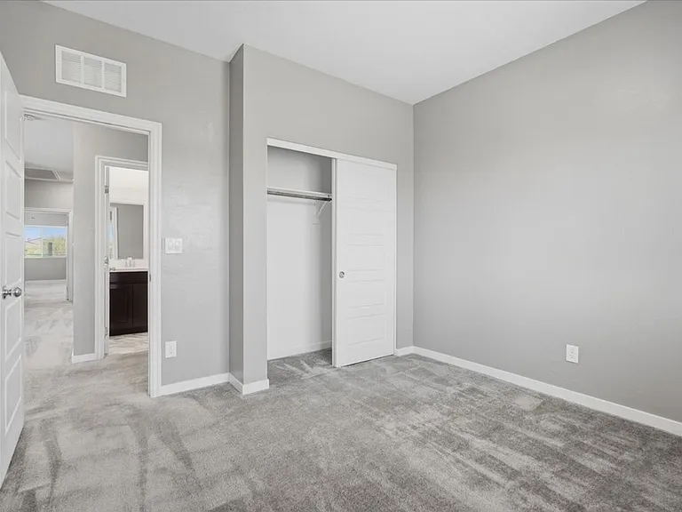 6510 Silver Estates Ave — Photo 18