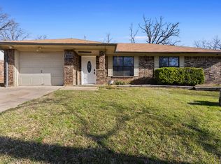 1623 W Parnell St, Denison, TX 75020