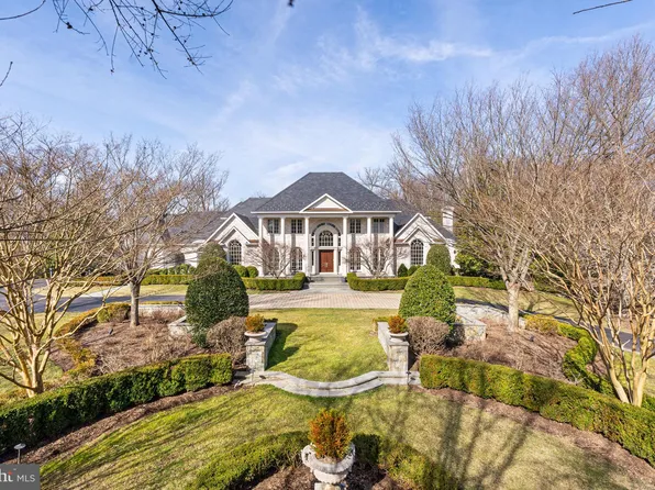 9837 Avenel Farm Dr, Potomac, MD 20854