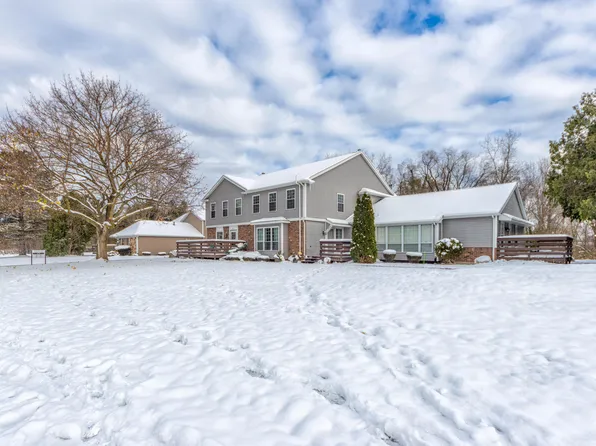 2319 Quail Run Dr, Kalamazoo, MI 49009